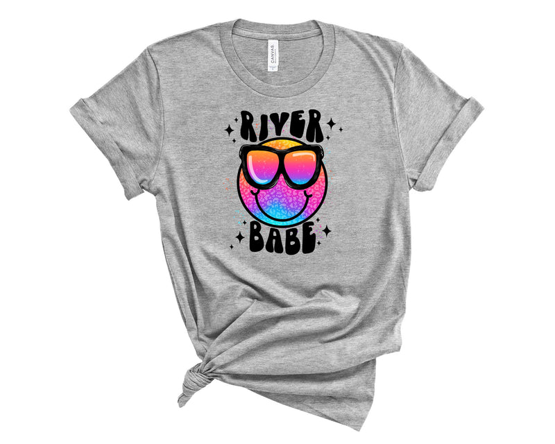 River Babe Smiley -  Transfer